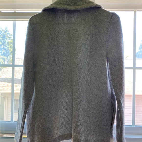 ANN TAYLOR LOFT - Cardigan - Picture 2 of 3